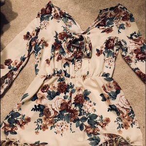 NWOT Floral Romper Size M